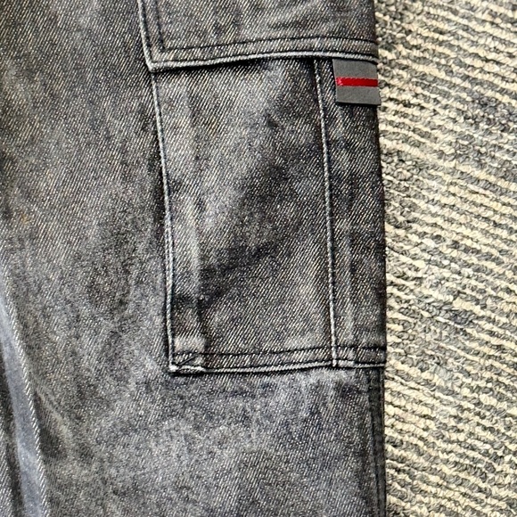 VTG FUBU Dark Gray Men's Relaxed Denim Cargo Jeans 34/34 - Picture 4 of 16